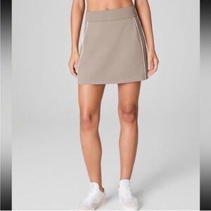 SPANX Airessentials Pique Skort Skirt Ashwood Active NWT $88 Sz Large Tan